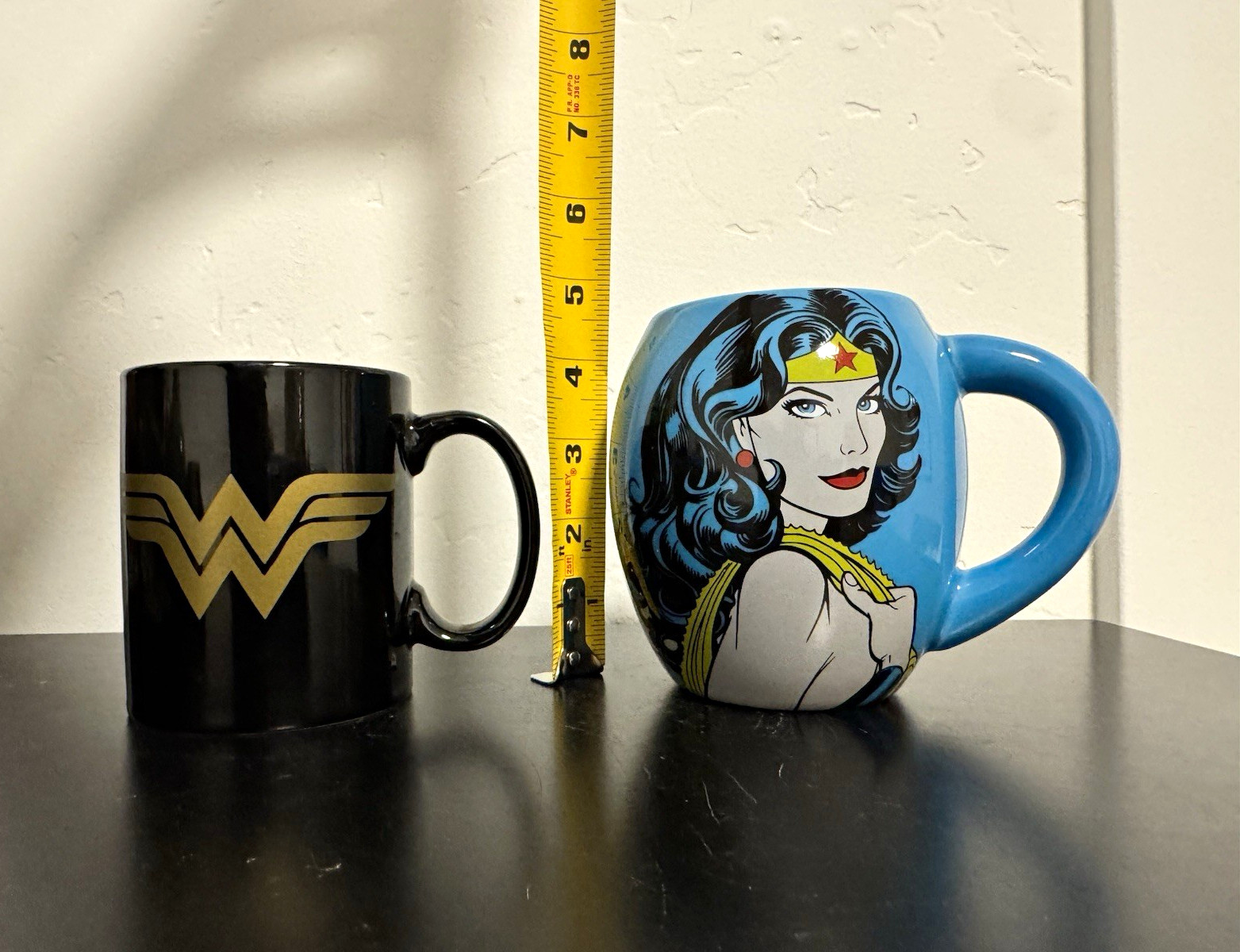DC Comics Wonder Woman Coffee Mug Lot of 2 Vandor Blue Comic Art Black Gold Logo