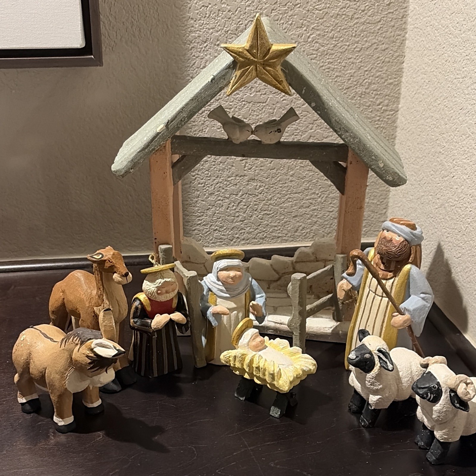 Large House of Hatten 1995 vintage Nativity set 9 piece resin  Large House of Hatten 1995 vintage Nativity set 9 piece resin 