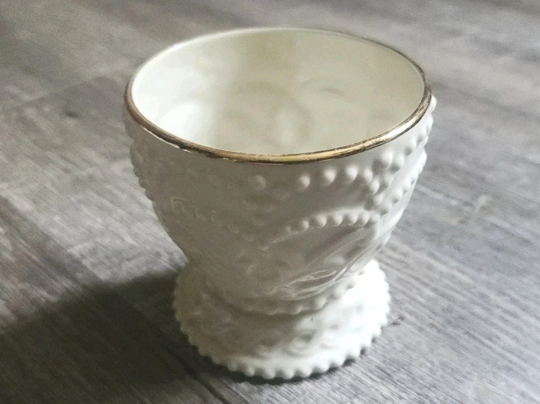 Vintage LENOX Vase small Gold Trim Raised Irish Design beads infinity