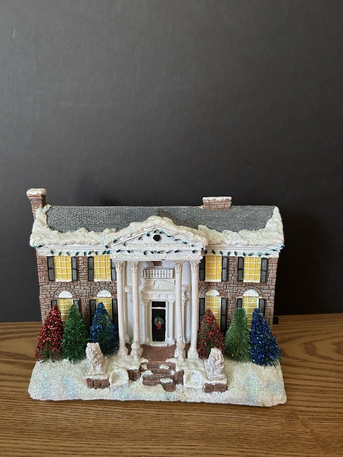 Hawthorn Village Elvis Graceland Christmas Mansion Musical, Lights,WORKS