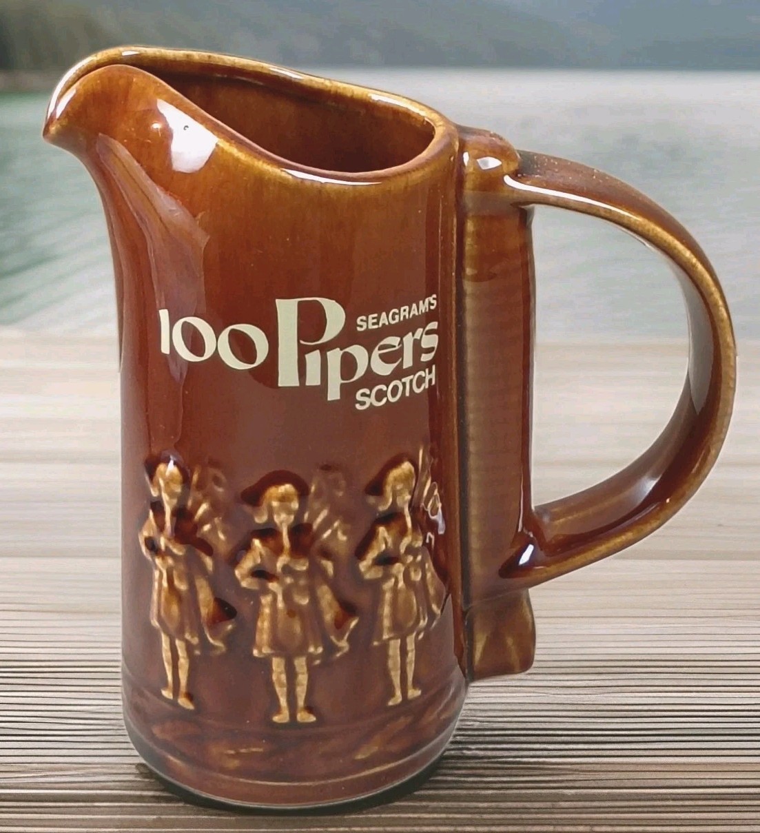 Vtg Seagram\'s 100 Pipers Man Cave Glazed Collectible Ceramic Embossed Beer Jug 