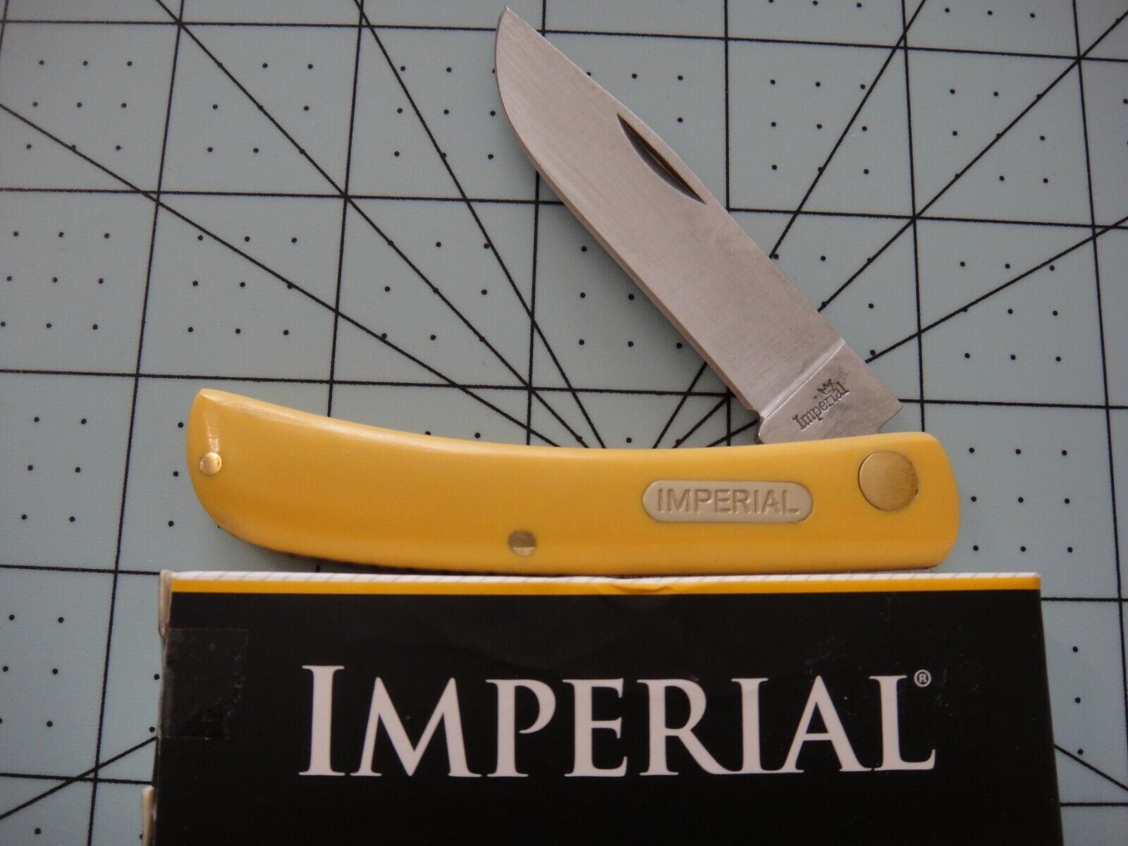 Schrade Imperial Knife  IMP22Y New in Box