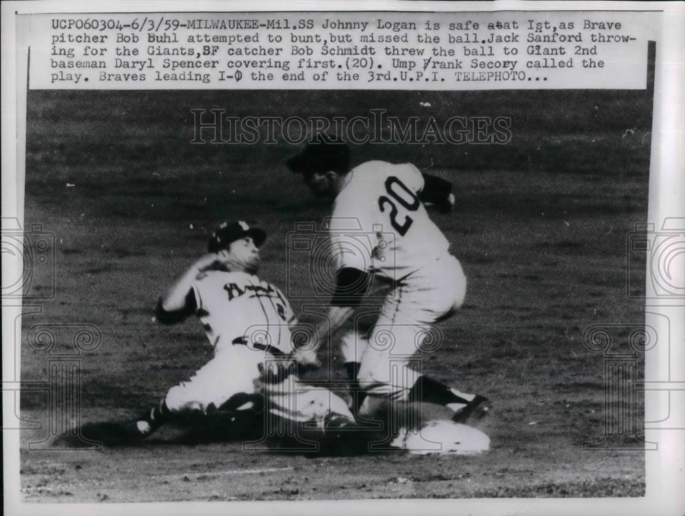1959 Press Photo Johnny Logan of Milwaukee, Daryl Spencer of Giants, Ump. Secory