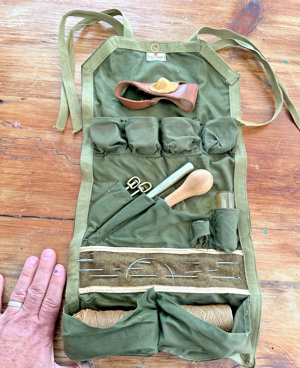 EX+ Vint c.1940\'s Abercrombie & Fitch Co Nautical Boat Ship Sail Tool Repair Kit