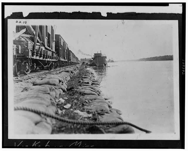 Photo:Vicksburg Mississippi 1927 Flood Steamship Train Tracks Sandbags