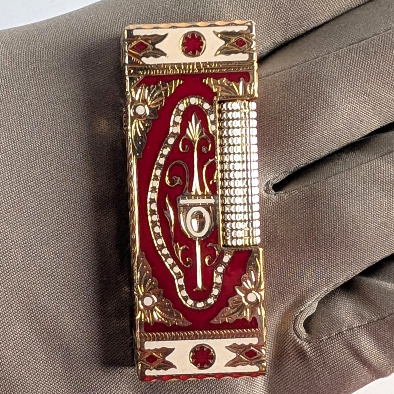 Stunning Dunhill Vintage Roy King Red Lacquer Gold Mint Condition