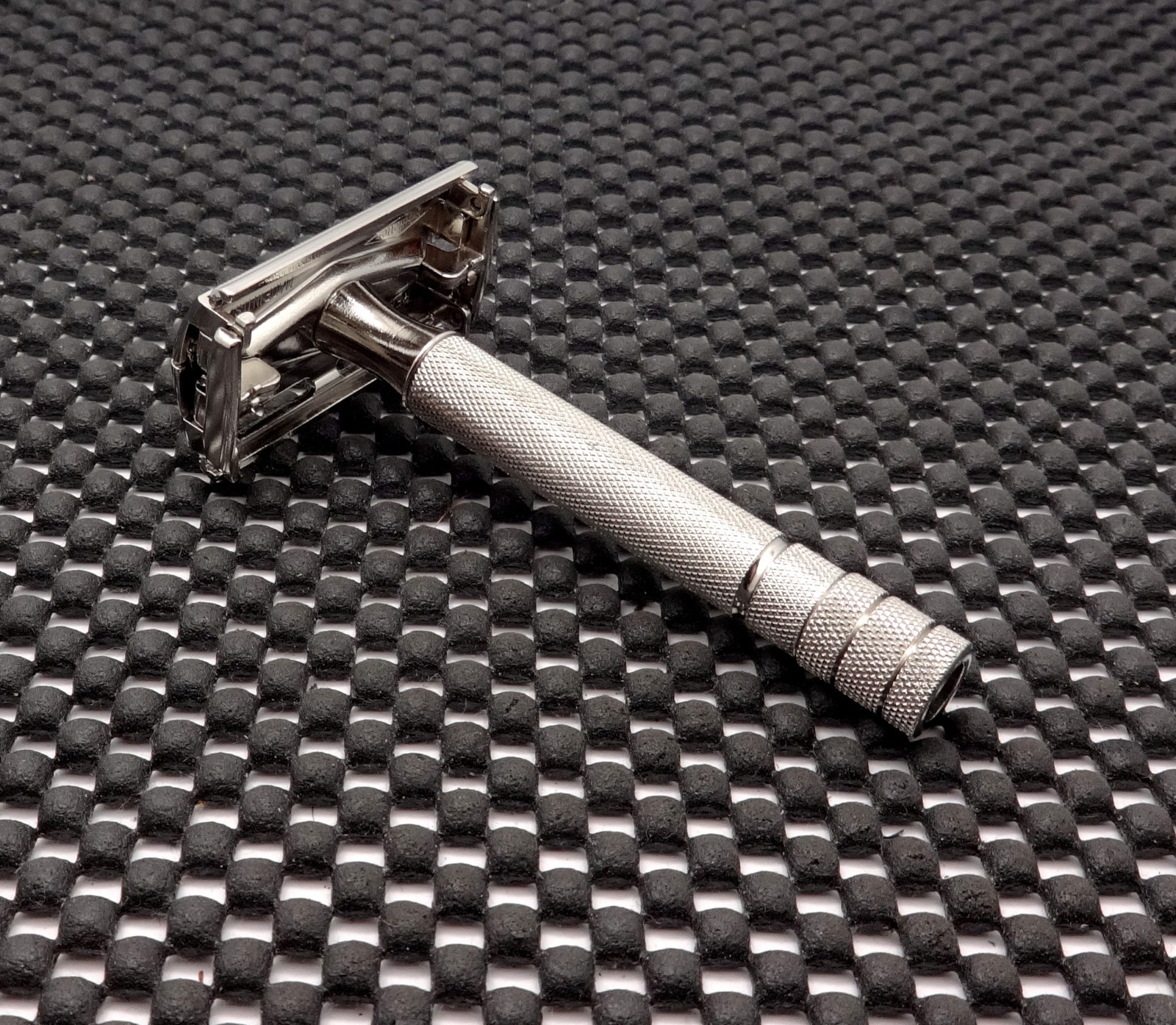 Vintage 1940's Gillette Super Speed DE Safety Razor  Pre Date Code Clean