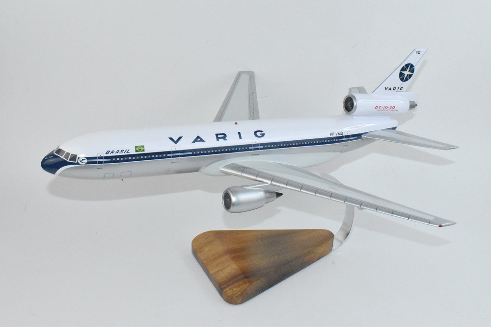 Varig 1987 DC-10-30, 18-inch Mahogany Model