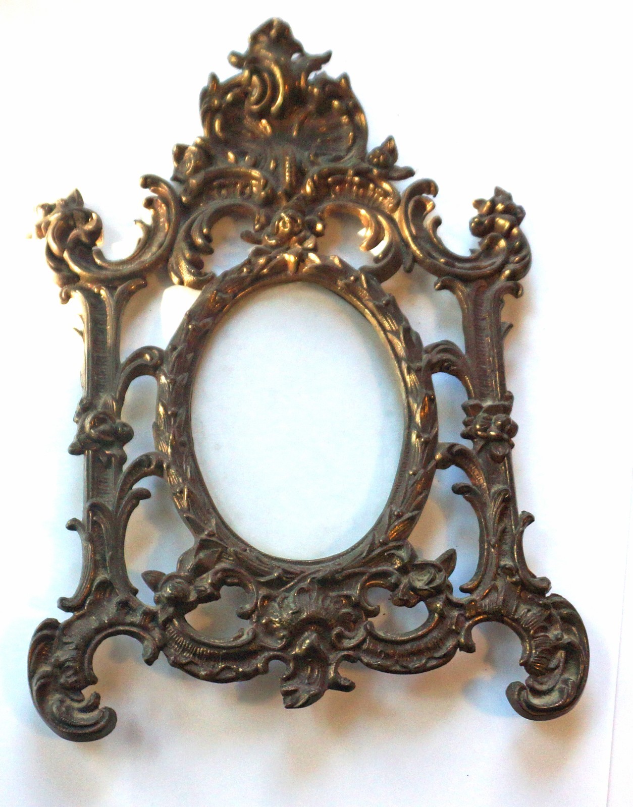 Antique Victorian Rococo Revival Cast Metal Oval Picture Frame 
