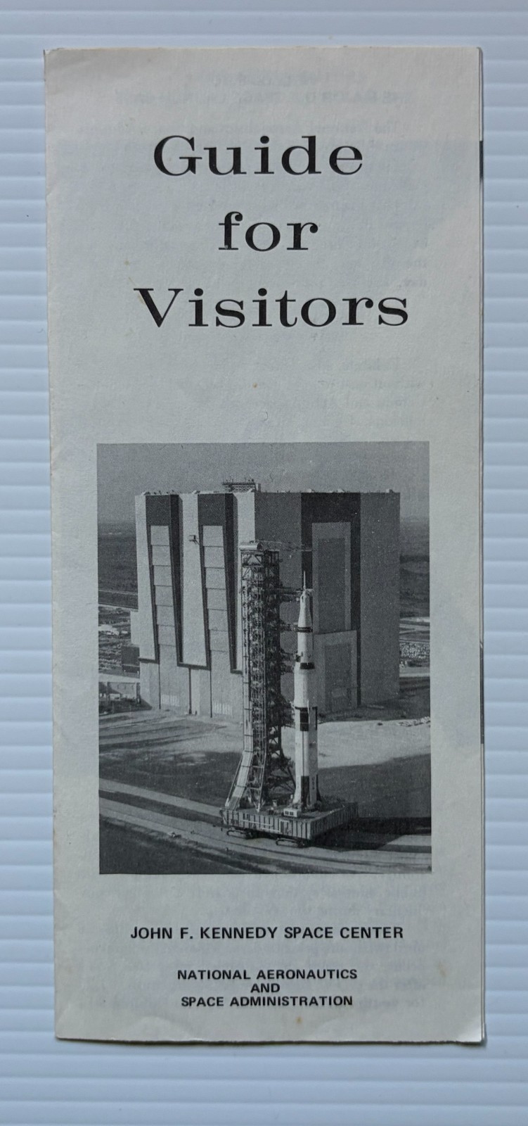 Vintage 1972 NASA KENNEDY SPACE CENTER BROCHURE SPACE SHUTTLE SATURN ROCKET MOON