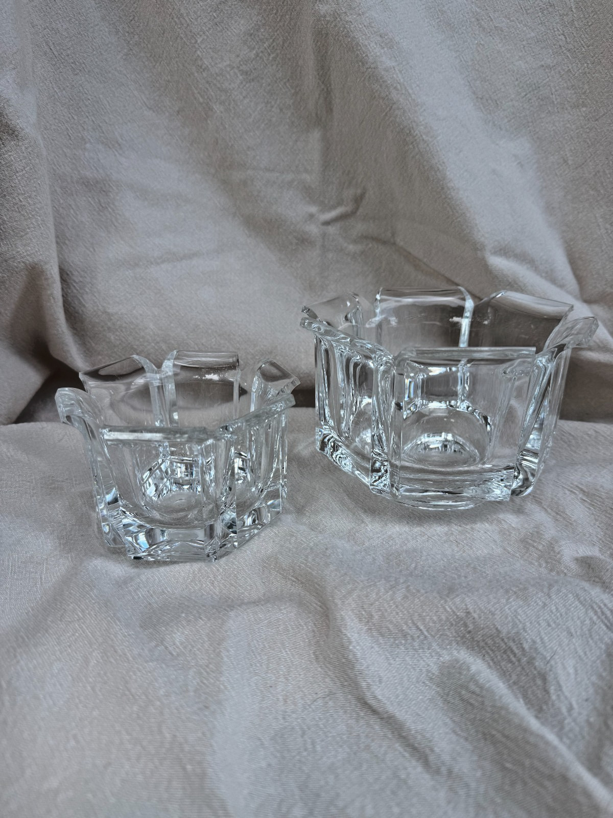 Vintage 1970s Grainware Lucite Acrylic \ Vintage 1970s Grainware Lucite Acrylic \