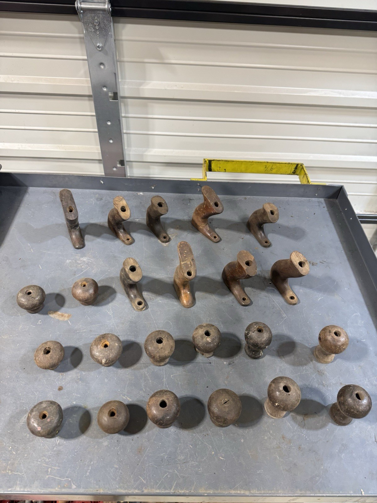 23 Vintage Stanley Hand Plane Totes & Knobs For Restoration (38)