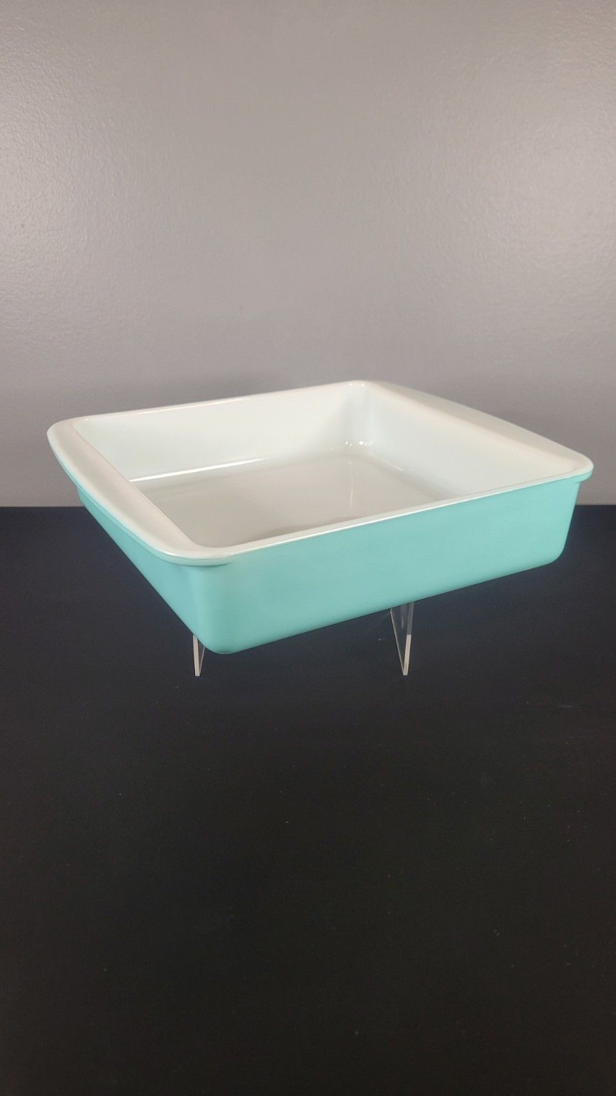 Vintage Pyrex Turquoise Blue Square 8\