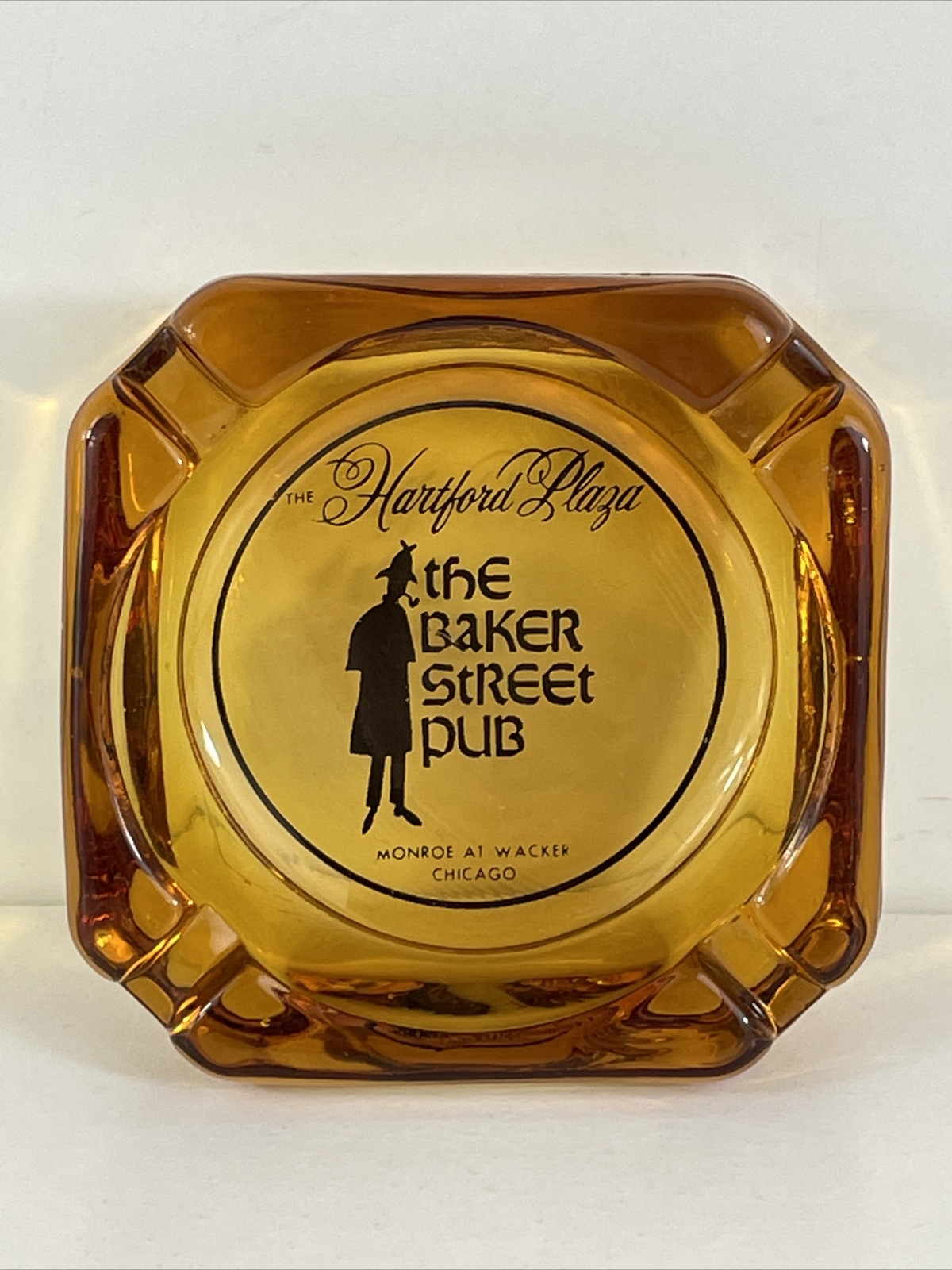 The Hartford Plaza Restaurant Monroe At Wacker Chicago Baker St Pub Ash Tray