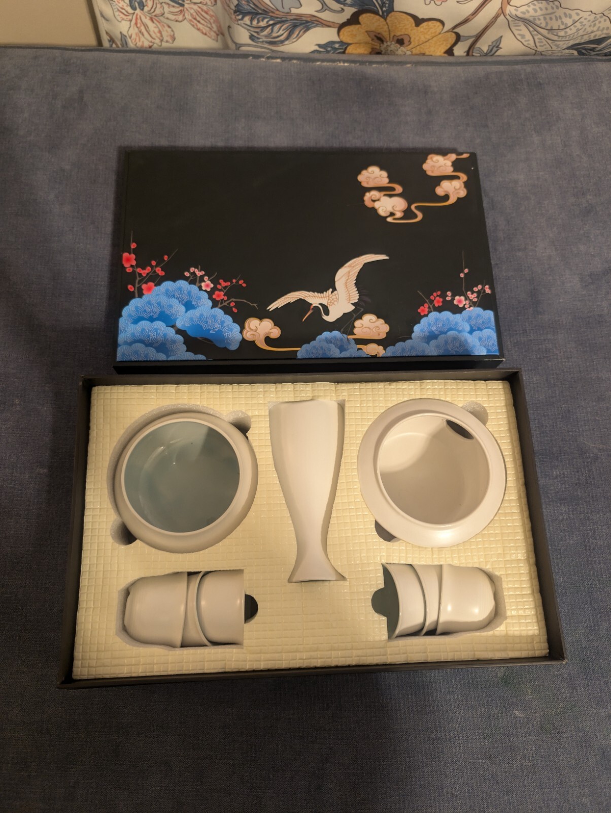 9 Pc. Ceramic Sake Set In Traditional Japanese Carrying Box (White)