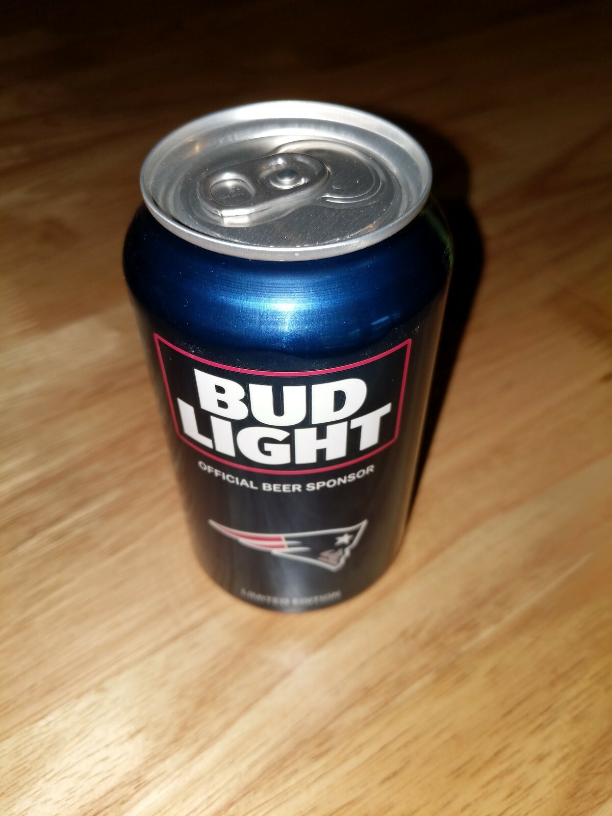 2016 BUD LIGHT BEER CAN NEW ENGLAND PATRIOTS,Bottom Open,TOM BRADY,HTF Lim.Edit 2016 BUD LIGHT BEER CAN NEW ENGLAND PATRIOTS,Bottom Open,TOM BRADY,HTF Lim.Edit