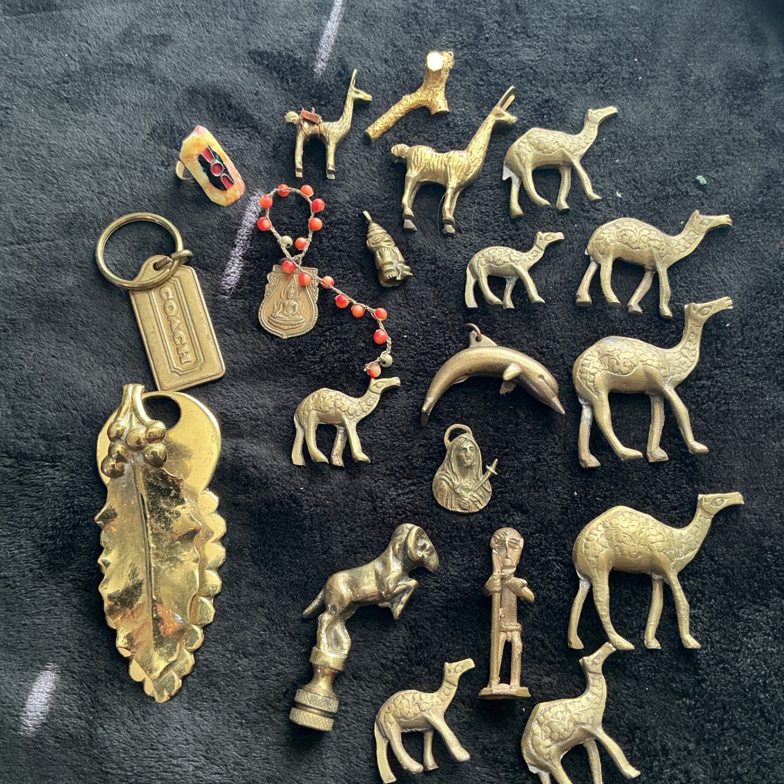 vintage Solid brass Figurines, oddities, jewelry poeces lot 20 pieces