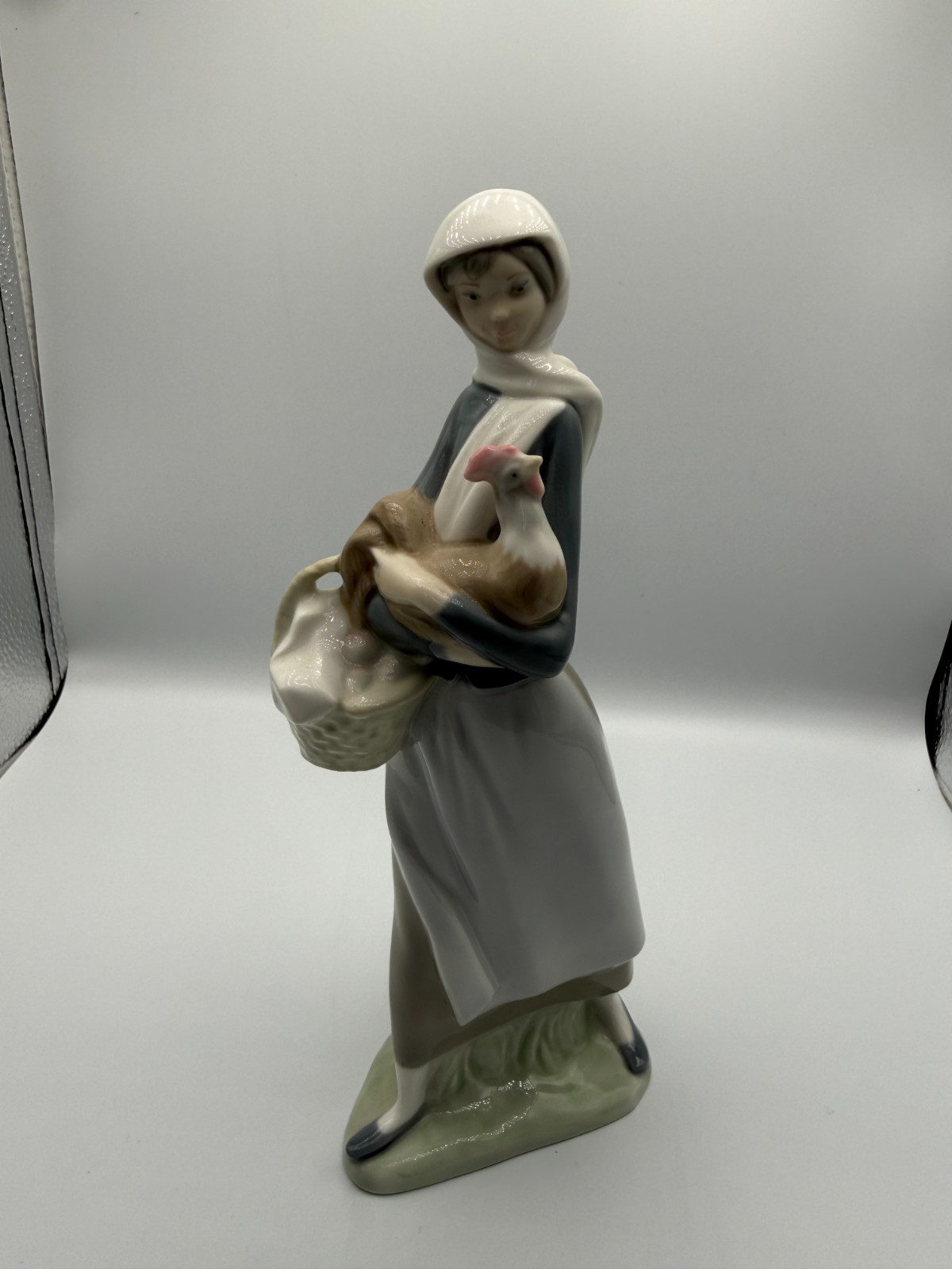 Retired LLADRO 4591 Girl with Cockerel Rooster Porcelain Figurine Vintage Spain