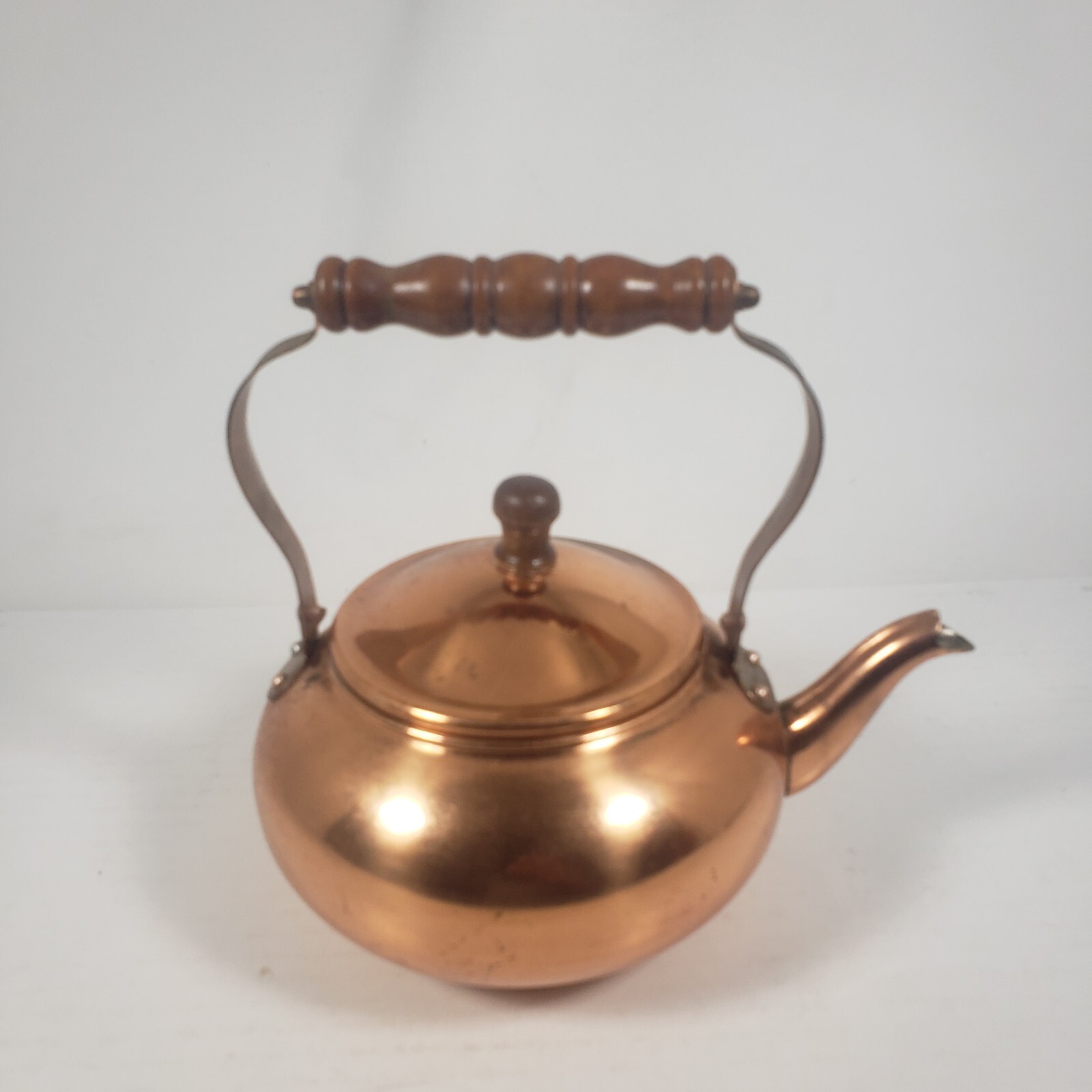 VTG Teapot With Wooden Handle And Lid 1984 F.T.D.A Taiwan