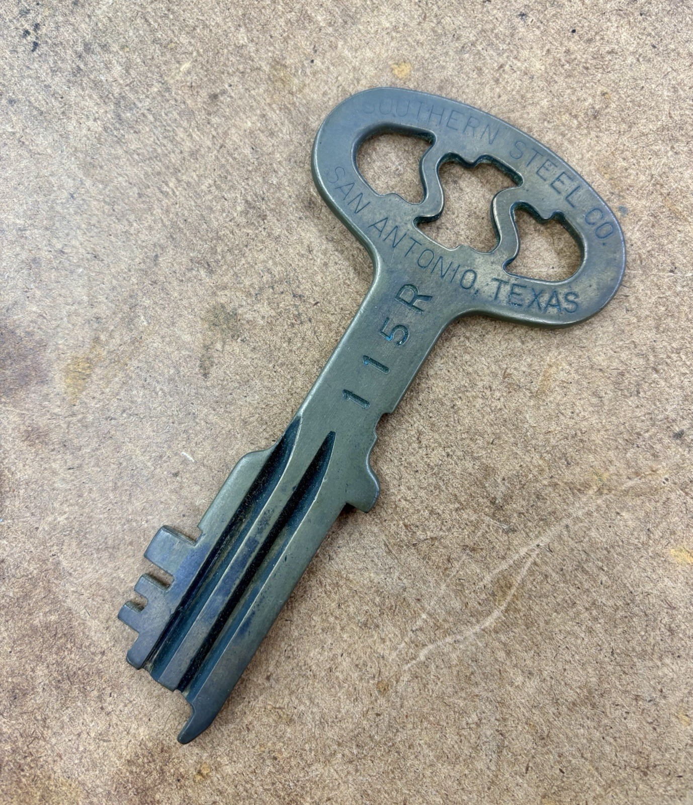 Vintage Southern Steel Co. Jail Prison Key - San Antonio, Texas “115R”