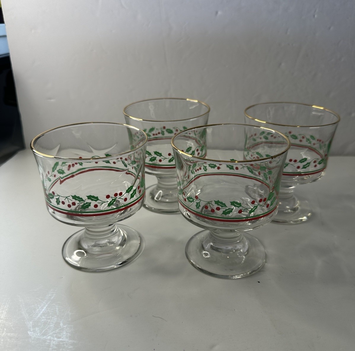 VTG Arby\'s 1980s Libbey Glass Christmas Holly Berry Dessert Dishes Set of 4