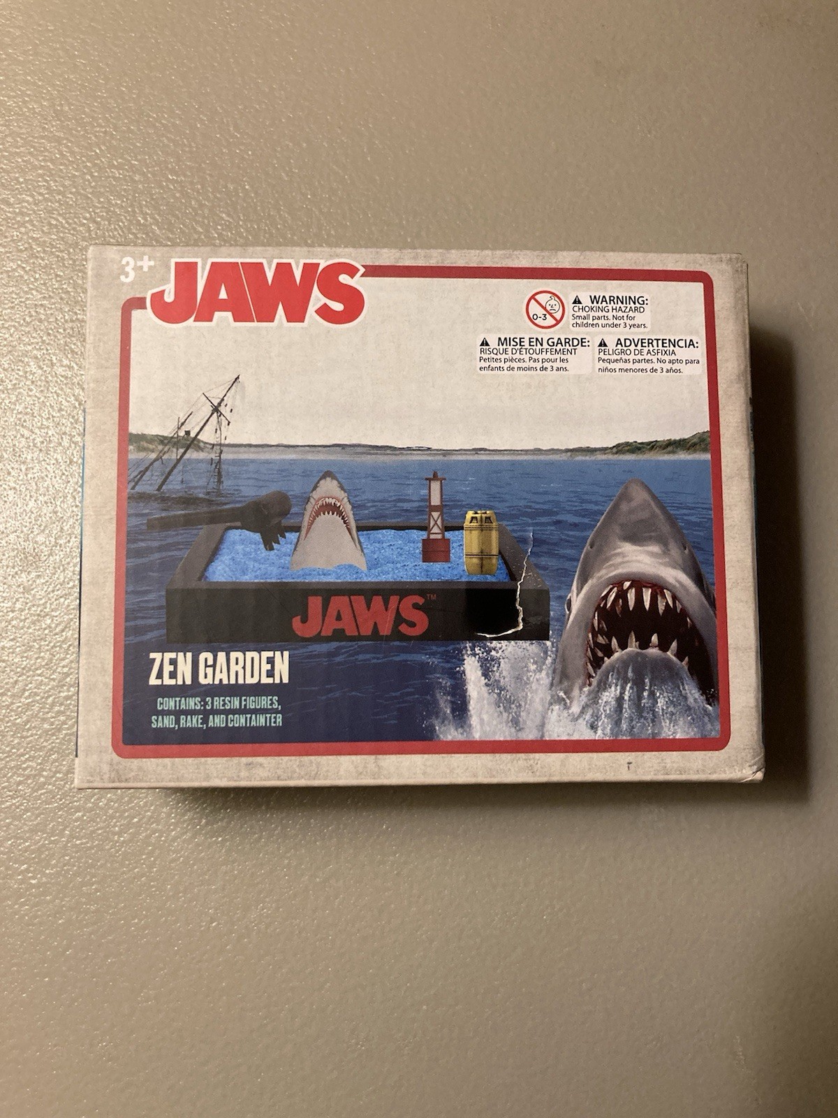 UNIVERSAL JAWS 50TH ANNIVERSARY ZEN GARDEN New Shark Great White Collectible