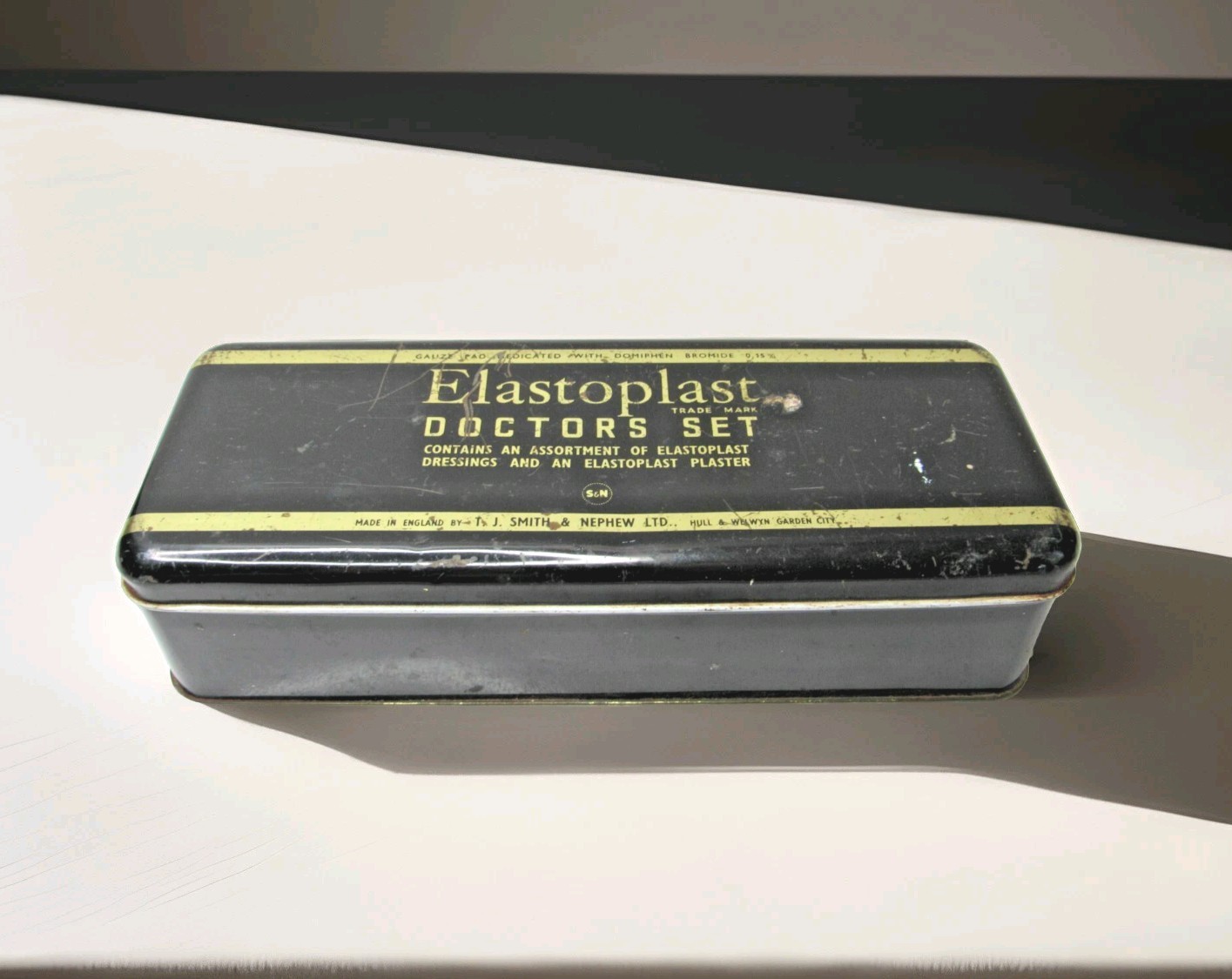Vintage Antique Elastoplast Doctors Set Tin Smith & Nephew England #P11