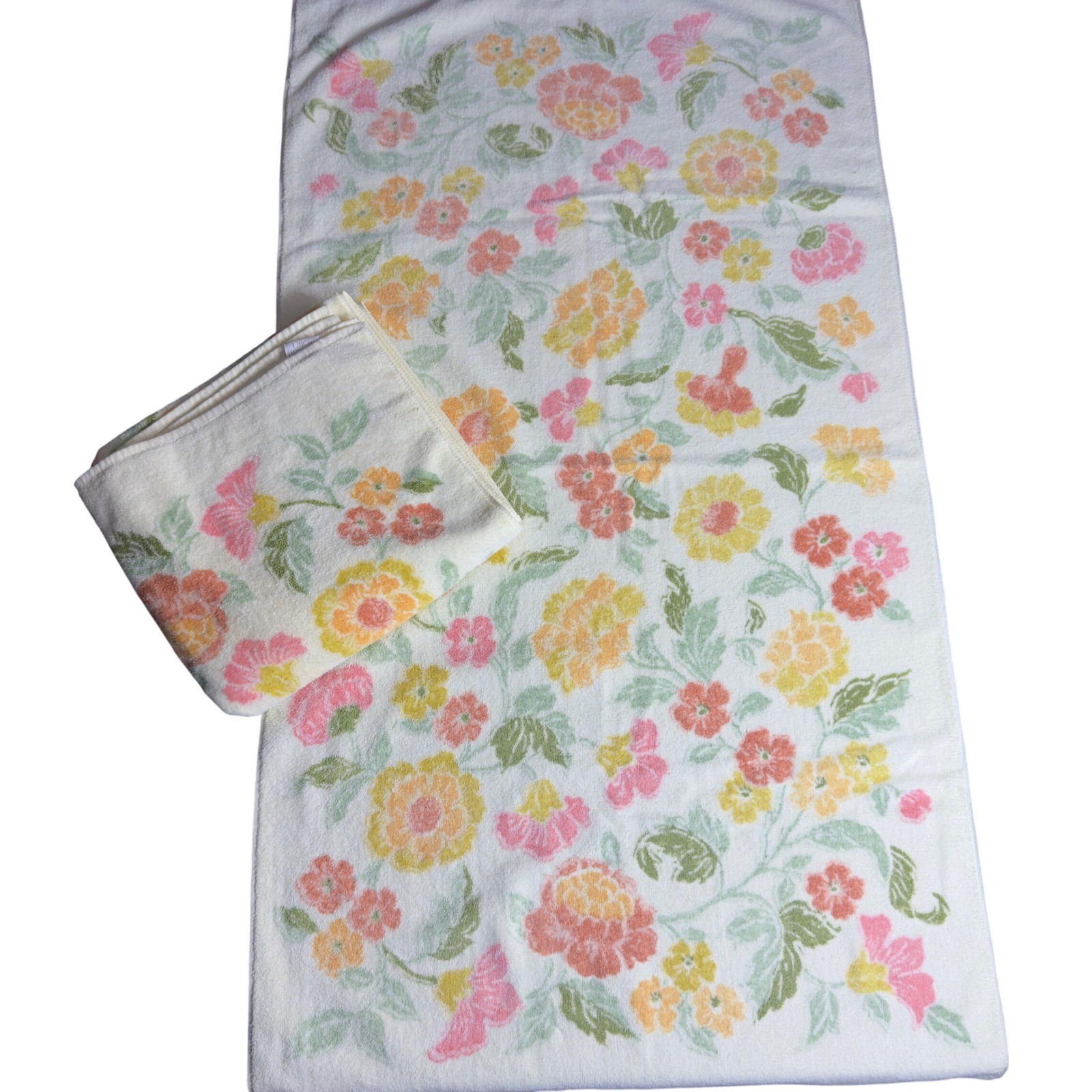 Vintage 2- Utica Fine Arts J.P. Stevens Floral Bath Towel Set Pink Yellow Orange