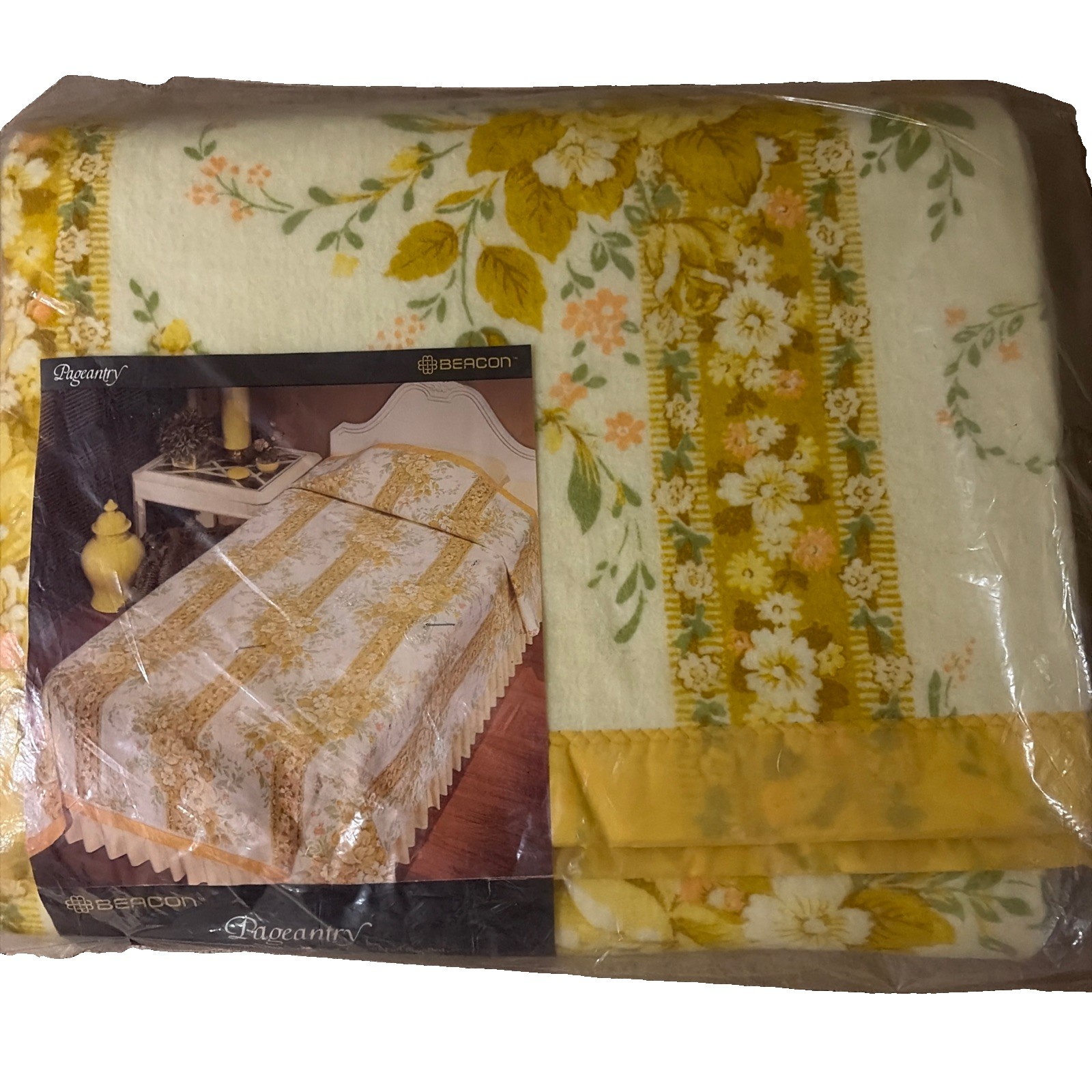 Vintage Beacon Pageantry Acrylic Blanket Twin or Full Floral Satin Trim USA NEW