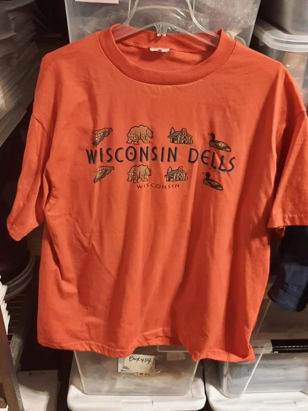 Vintage Wisconsin Dells Red T Shirt Size M-L Excellent Condition