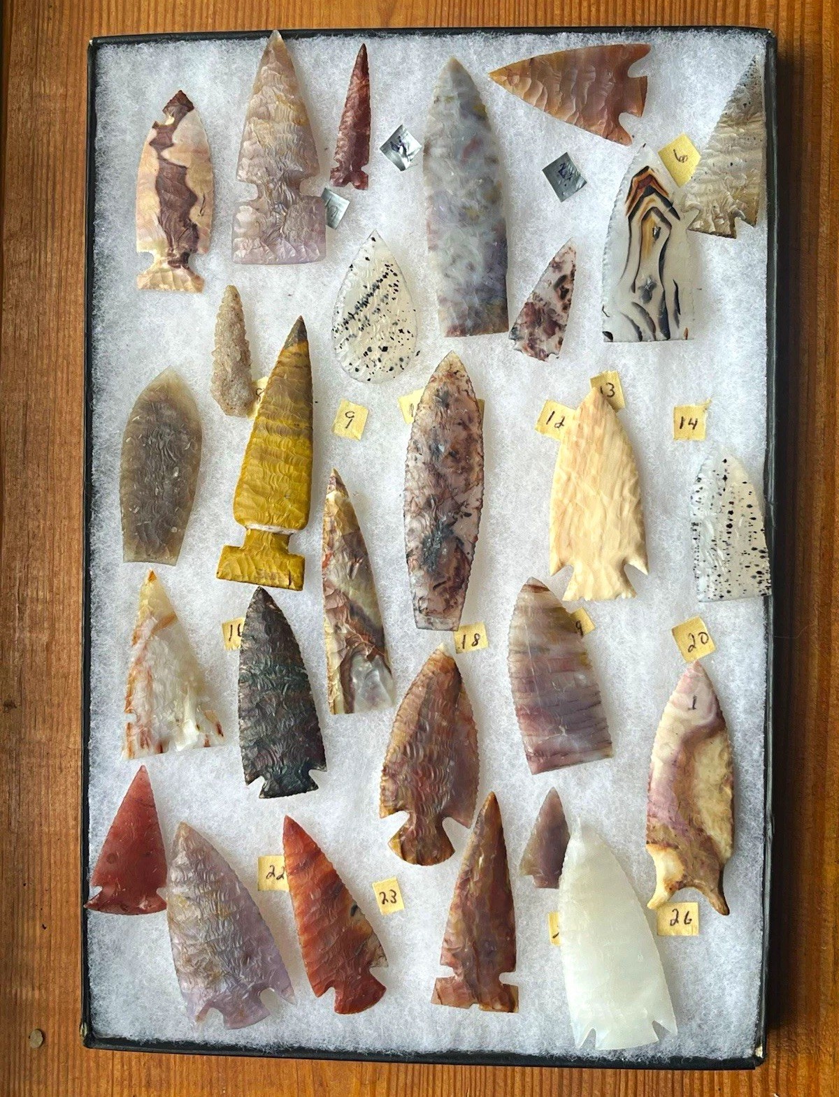 Rare Collection Native American Arrowheads & Spear Points, Fine Condition, 27-pc
