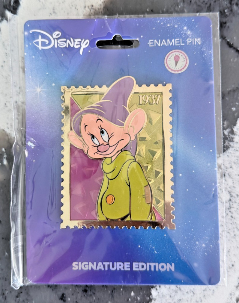 Dopey Pink a La Mode (PALM) Royal Stamp Jumbo Pin LE 400 - CONFIRMED