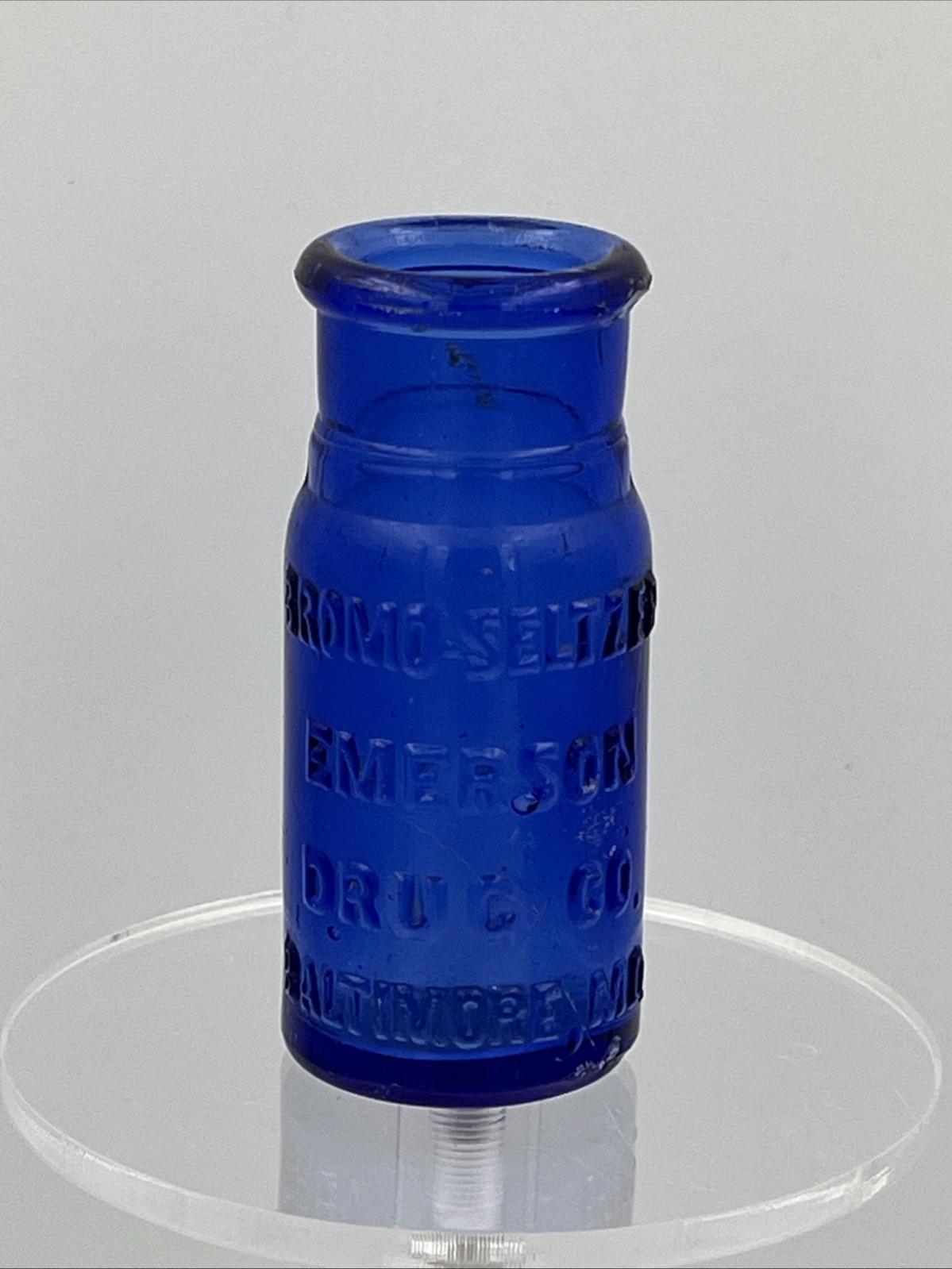Bromo Seltzer Emerson Drug Co Baltimore MD Cobalt Medicine Bottle 2.5” Bromo Seltzer Emerson Drug Co Baltimore MD Cobalt Medicine Bottle 2.5”
