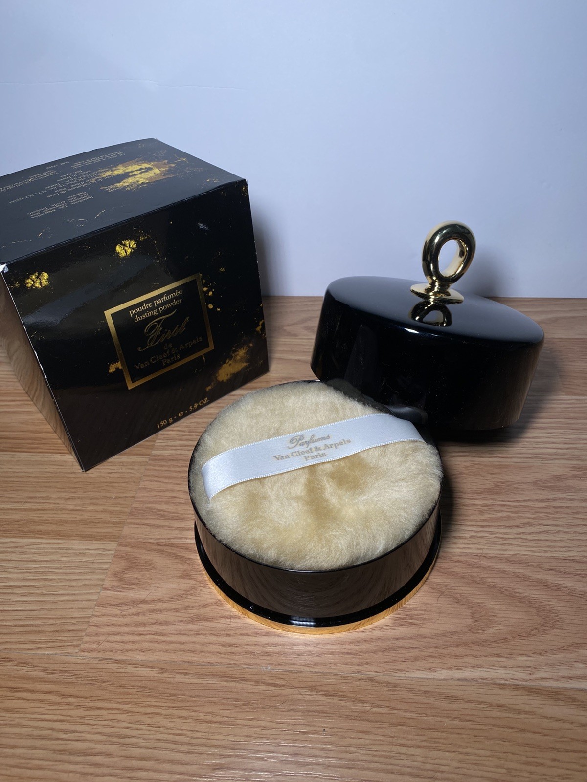 FIRST  de Van Cleef & Arpels Paris Bath Poudre /Powder Parfumee New in Box
