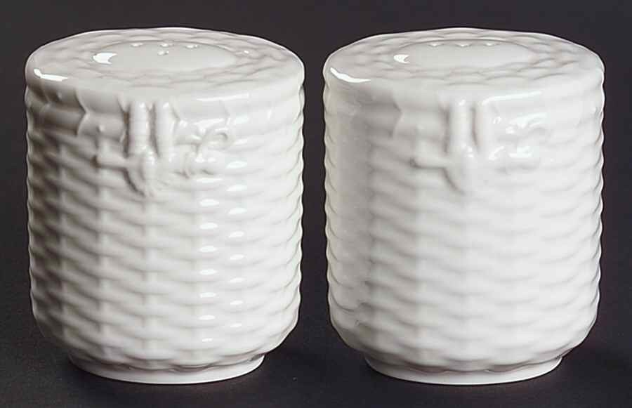 Wedgwood Nantucket Basketweave Pattern Bone China Salt and Pepper Shakers RARE