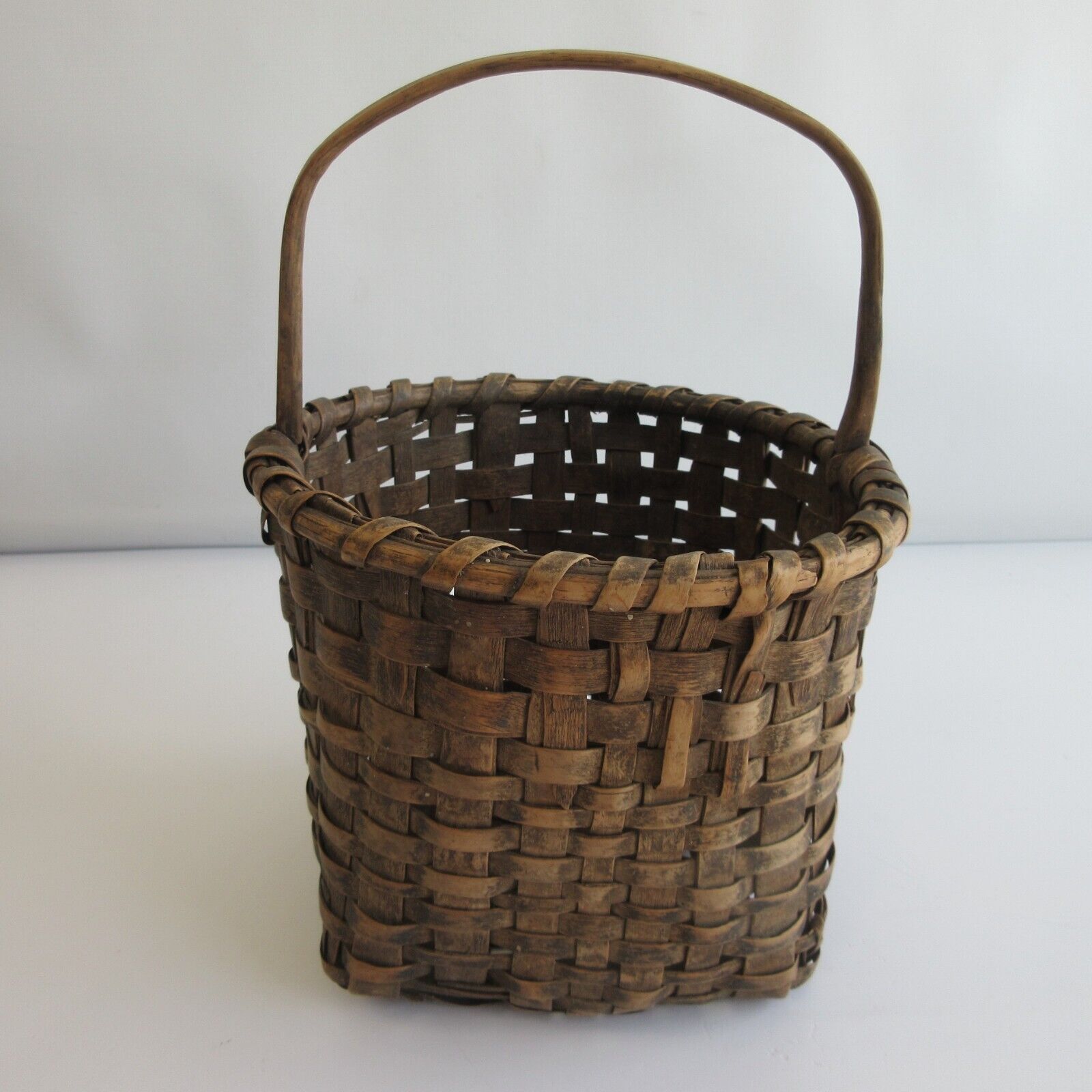 Antique Woven Gathering egg? Basket New England Estate find