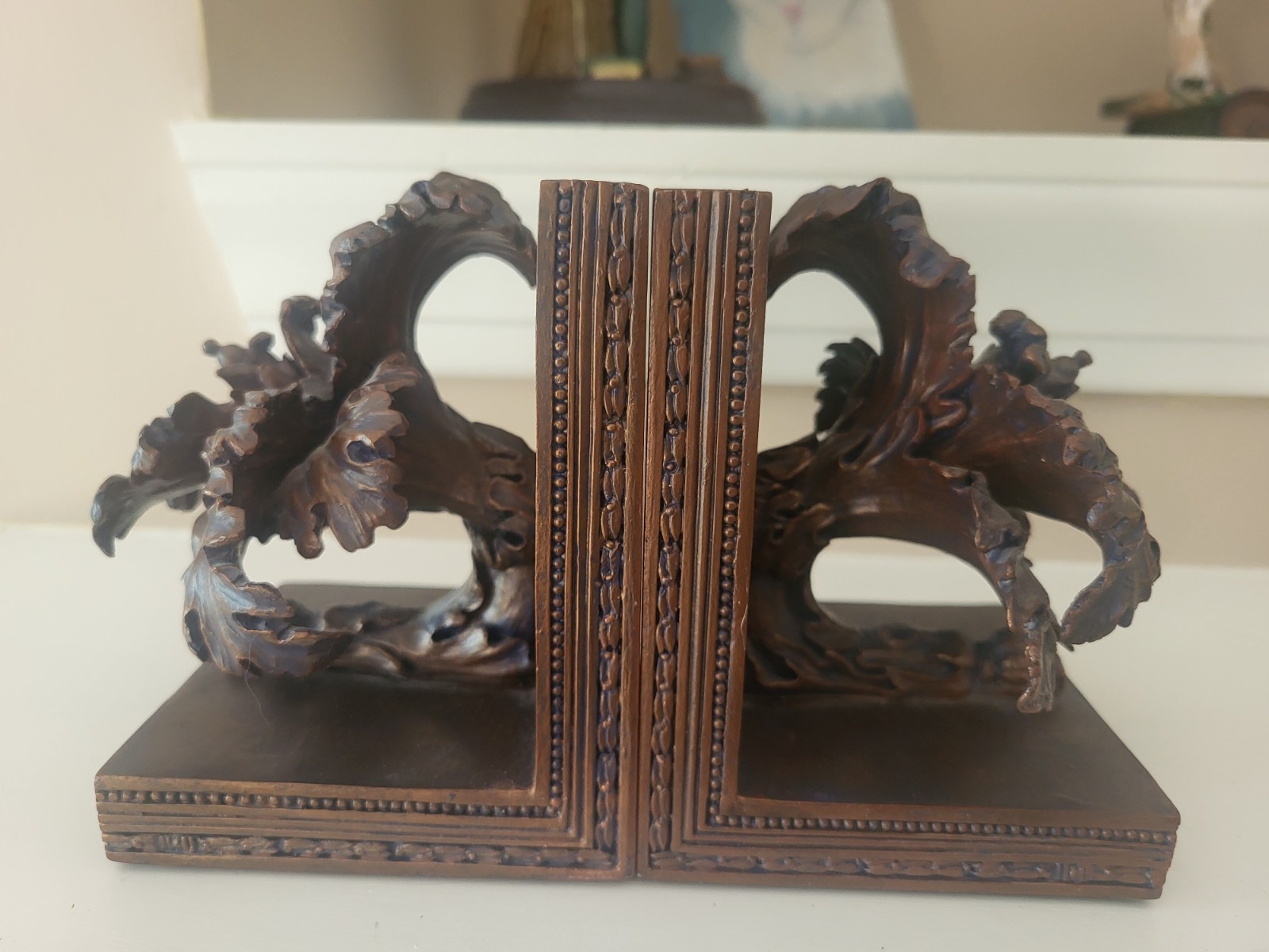 VTG CBK Pair Of Bookends Resin Faux Wood Ornate 1999 Floral Fauna