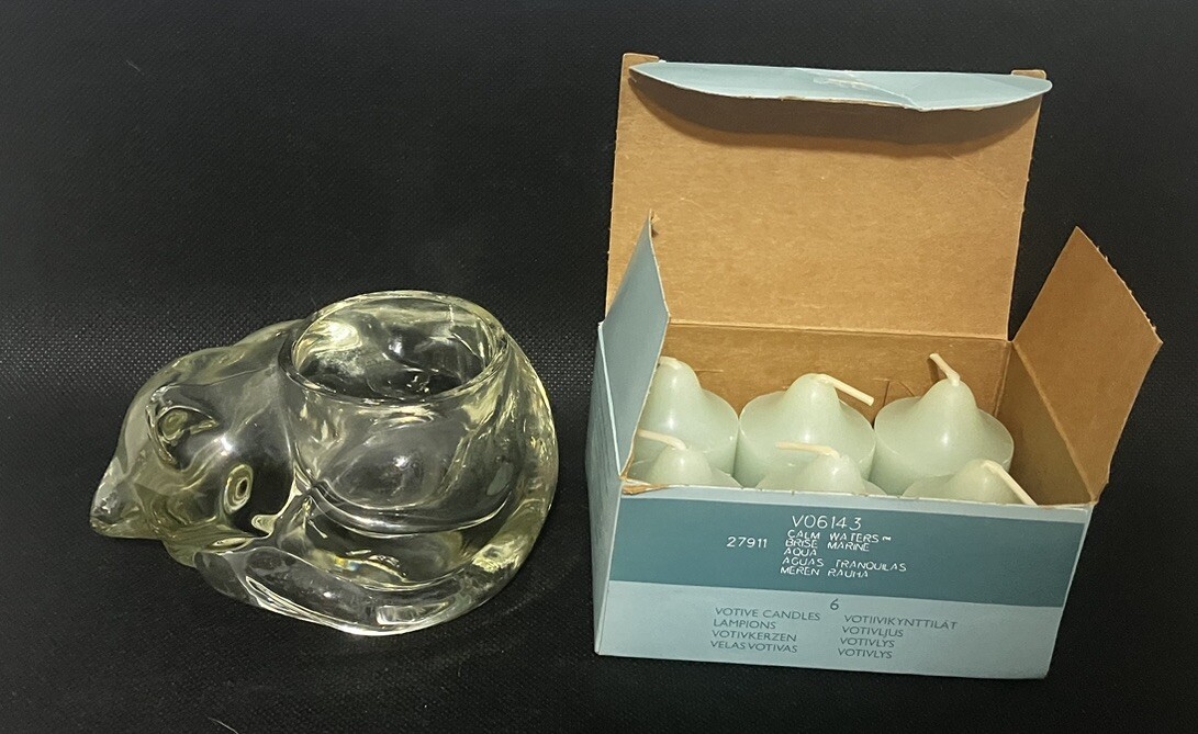 Vintage Clear Glass Sleeping Cat Votive Candle Holder + 6 Candles (J) Vintage Clear Glass Sleeping Cat Votive Candle Holder + 6 Candles (J)