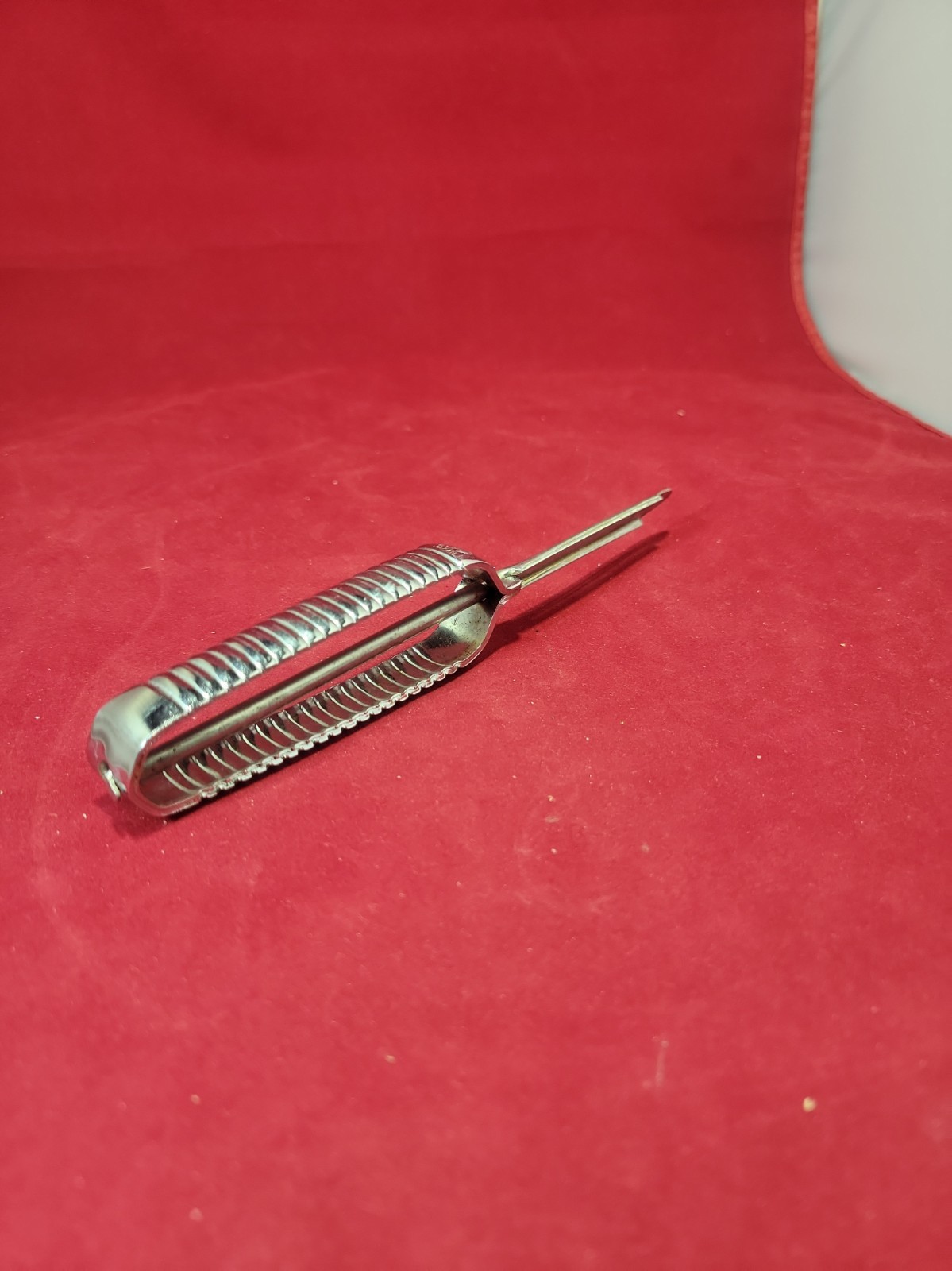 Vintage JR Japan Swivel Potato & Vegetable Peeler Heavy Ribbed Metal Handle SS