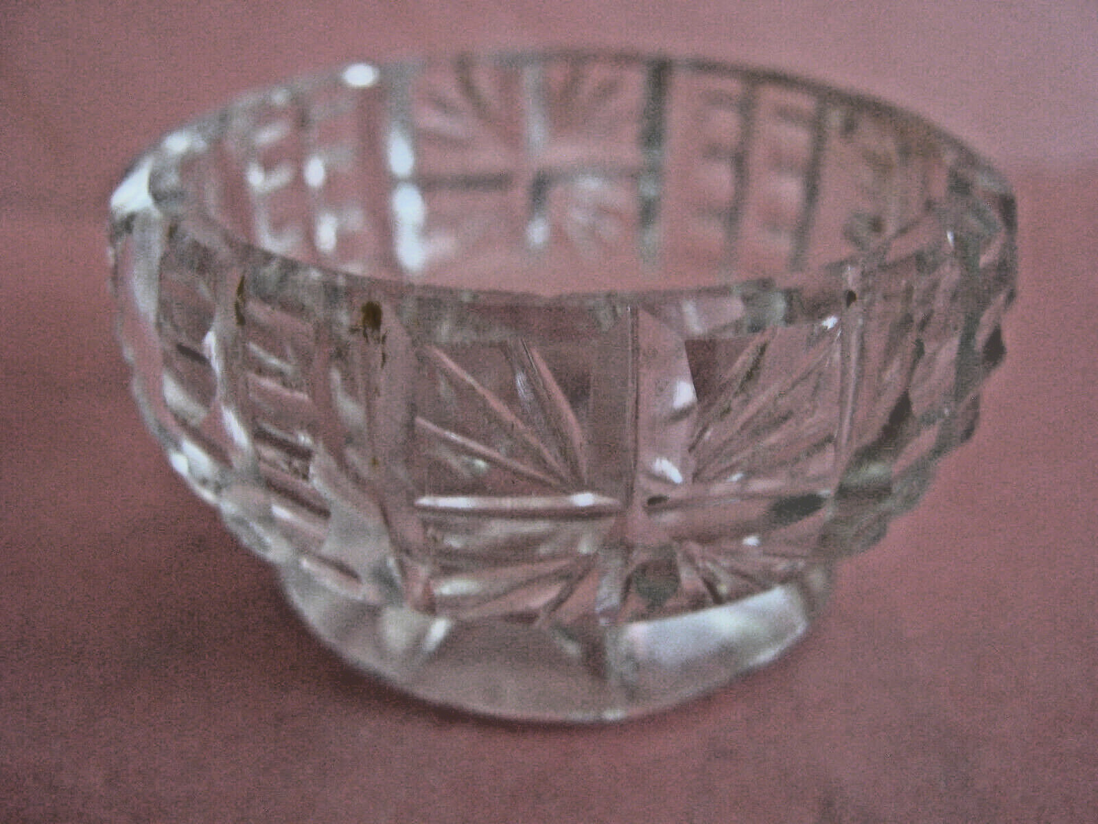 ROUND SHORT PEDESTAL CUT GLASS OPEN SALT CELLAR w/8 ALTERNATING PATTERNS ROUND SHORT PEDESTAL CUT GLASS OPEN SALT CELLAR w/8 ALTERNATING PATTERNS