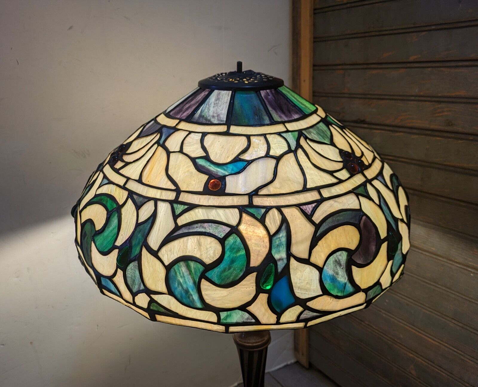 Vintage Tiffany Style Jeweled Stained Glass Lamp Shade W75