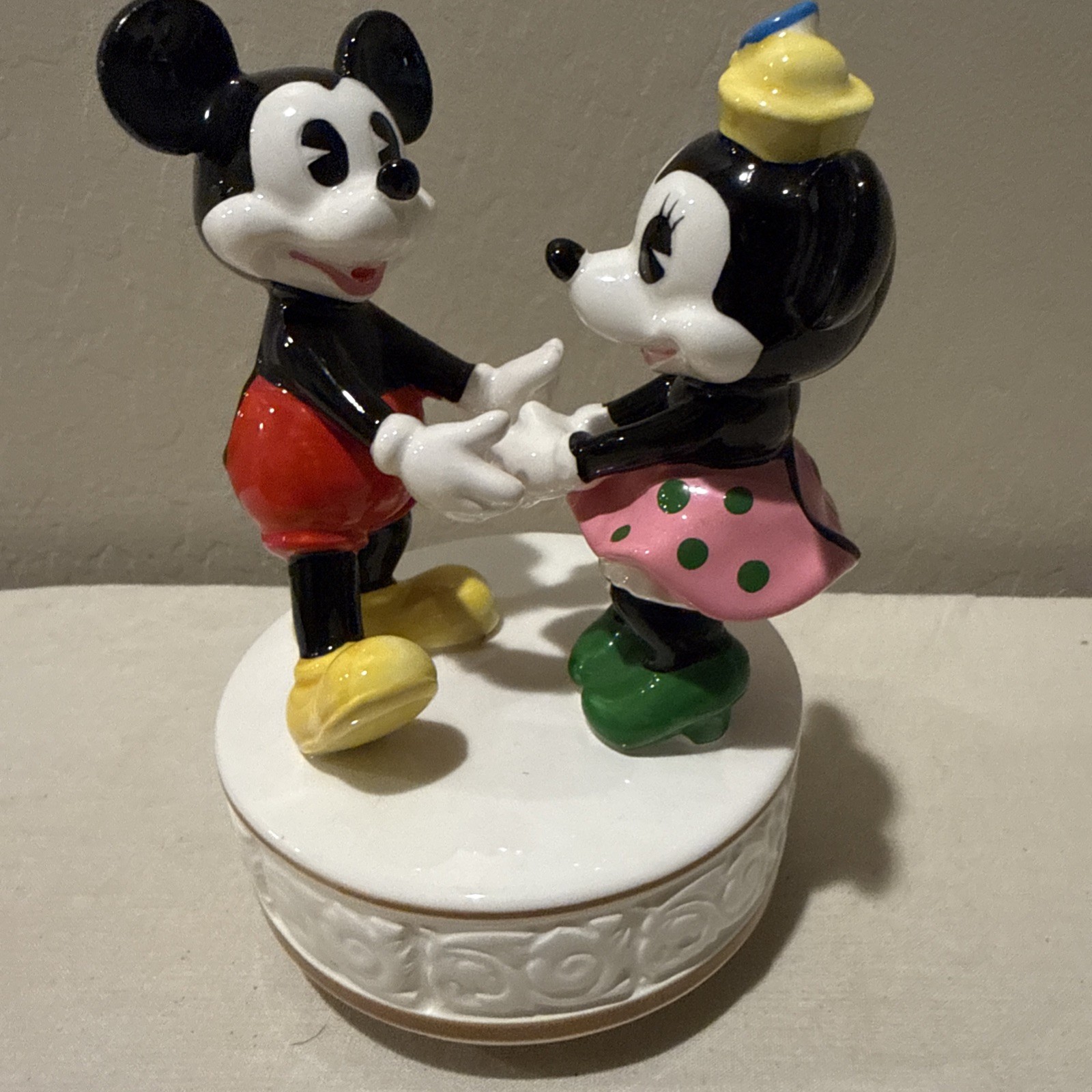 Vintage Schmid Disney Mickey & Minnie \