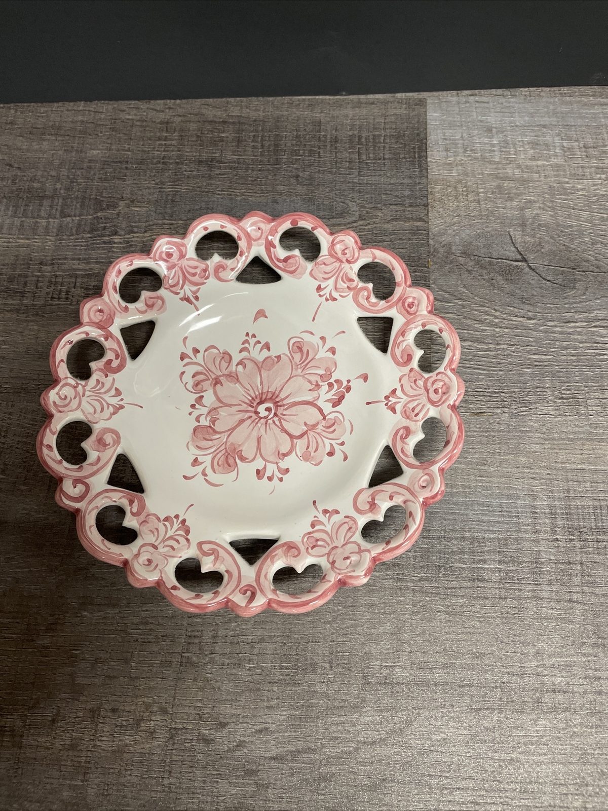 Vintage Vestal Alcobaca Pink and White Reticulated Slotted Plate Portugal #601