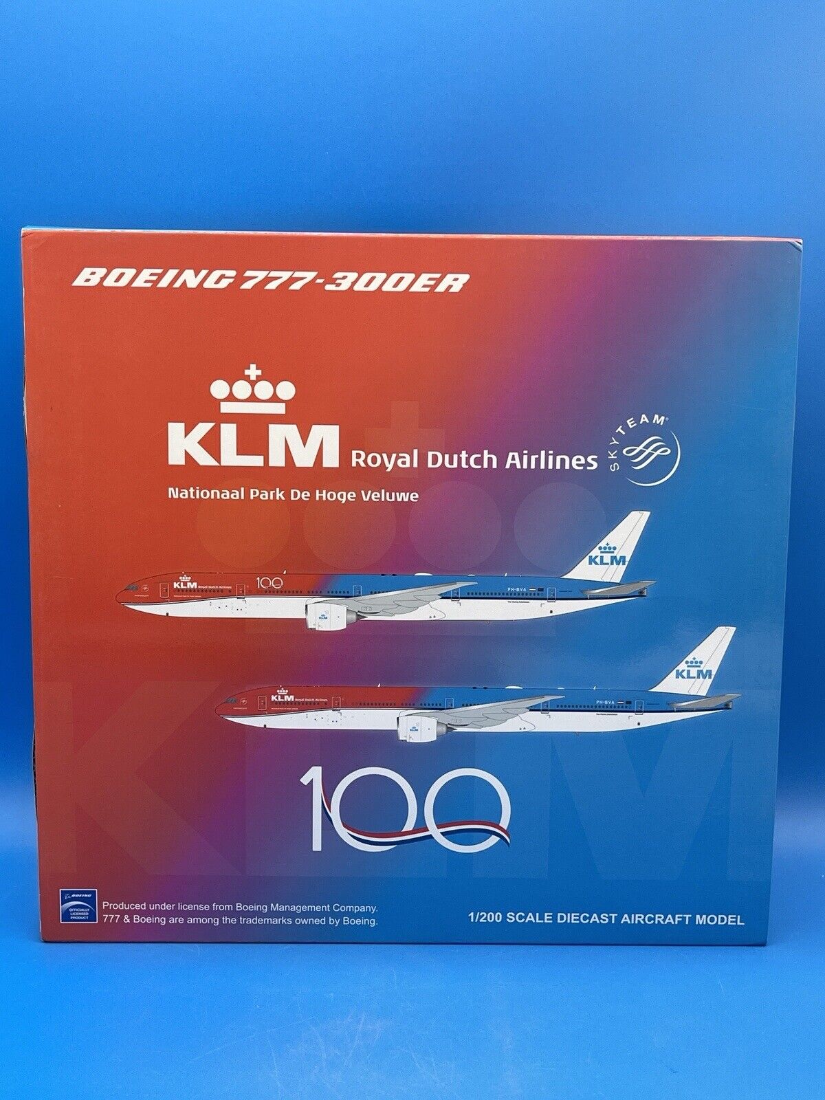 KLM  Royal Dutch Airlines Boeing 777-300ER  Flaps Down  1:200