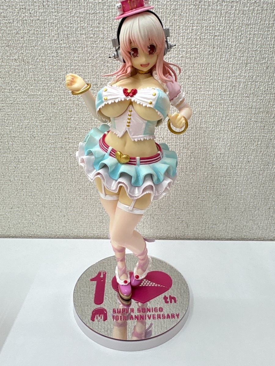 Super Sonico 10th Anniversary Figure: Birthday Party no box
