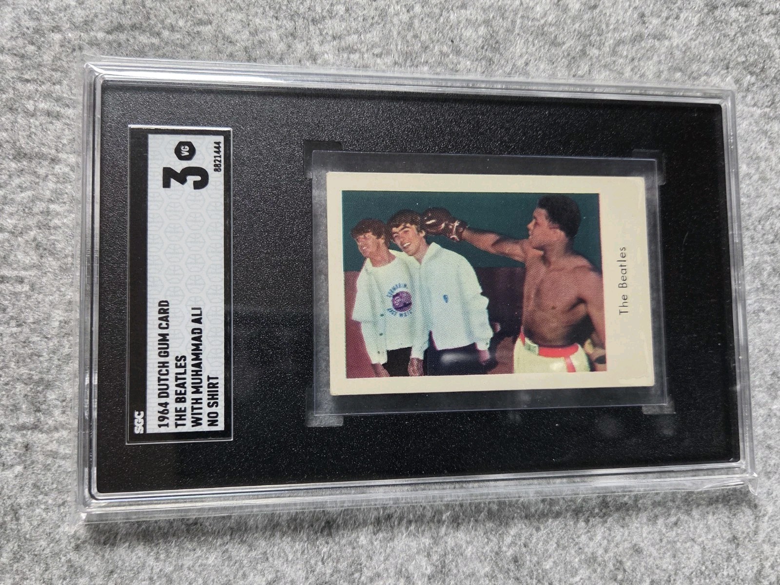 1964 Dutch Gum Card The Beatles With Muhammad Ali No Shirt SGC 3 VG