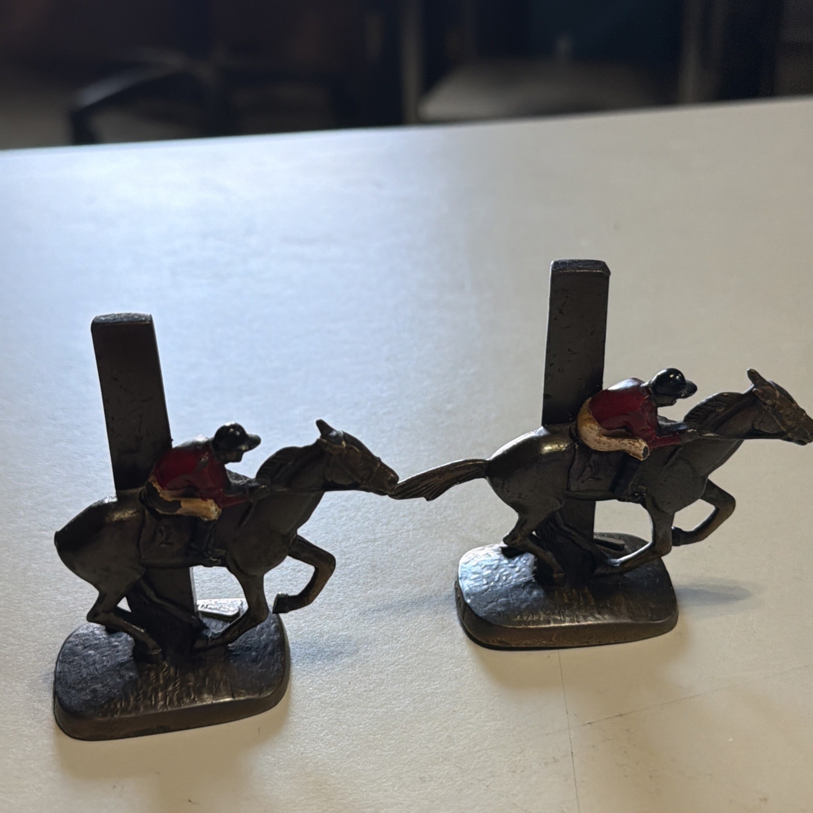 ANTIQUE USA CAST EQUESTRIAN HORSE FENCE JOCKEY RACING ART BOOKENDS Newport KY ANTIQUE USA CAST EQUESTRIAN HORSE FENCE JOCKEY RACING ART BOOKENDS Newport KY