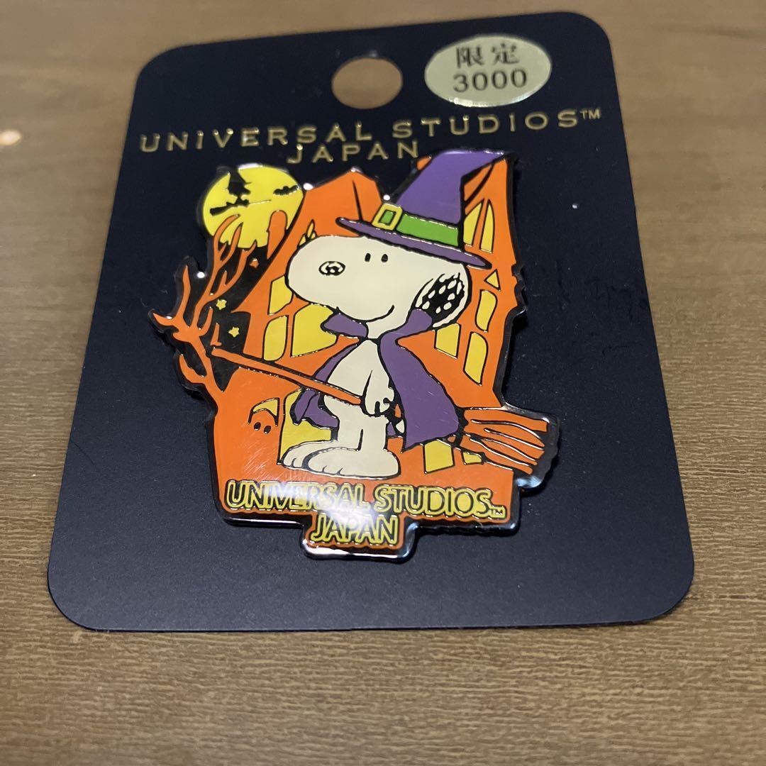 USJ Peanuts Snoopy Halloween Pin