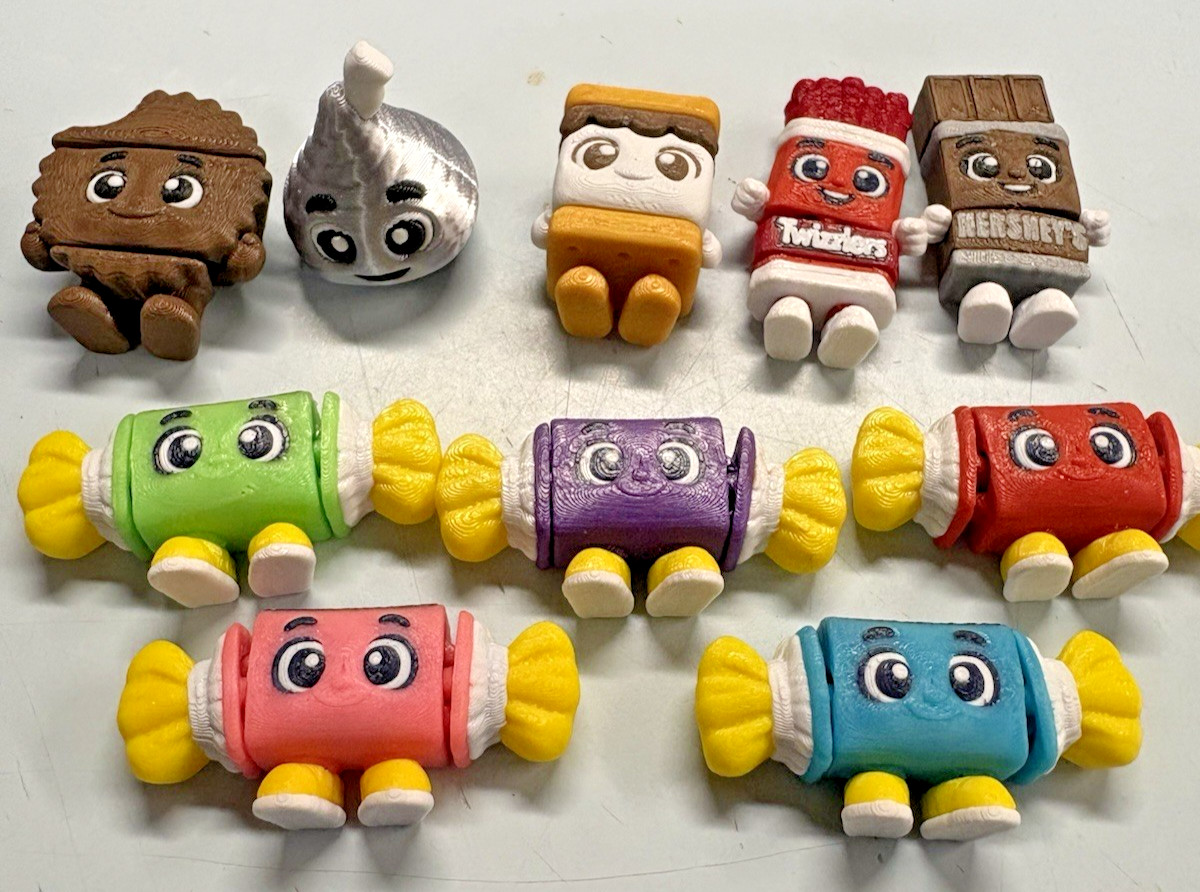 Hershey Chocolate World Exclusive Wigglitz  All Original Characters 10 Pieces