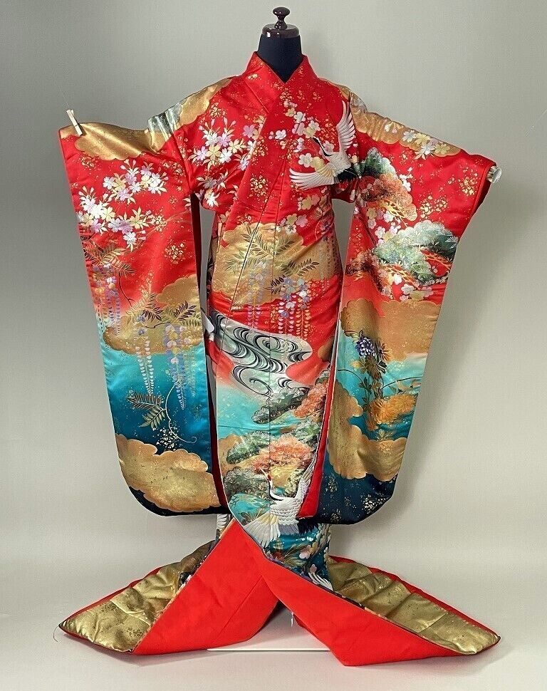 Japanese kimono, UCHIKAKE, Wedding Robe,Flying Crane,All Embroidery, L6'..3999